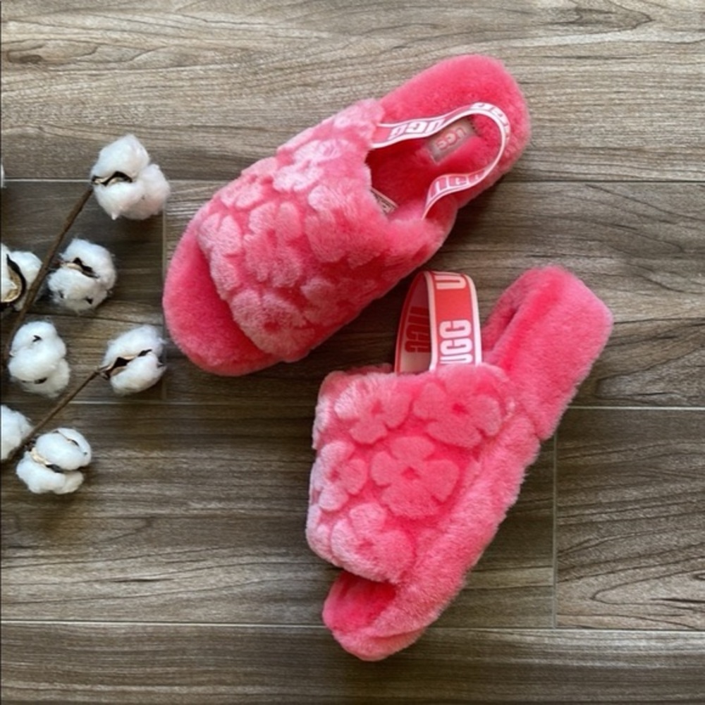 UGG Fluff Yeah Slide Poppy Strawberry